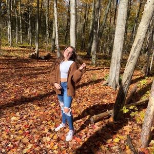 Meet your Posher, Marion